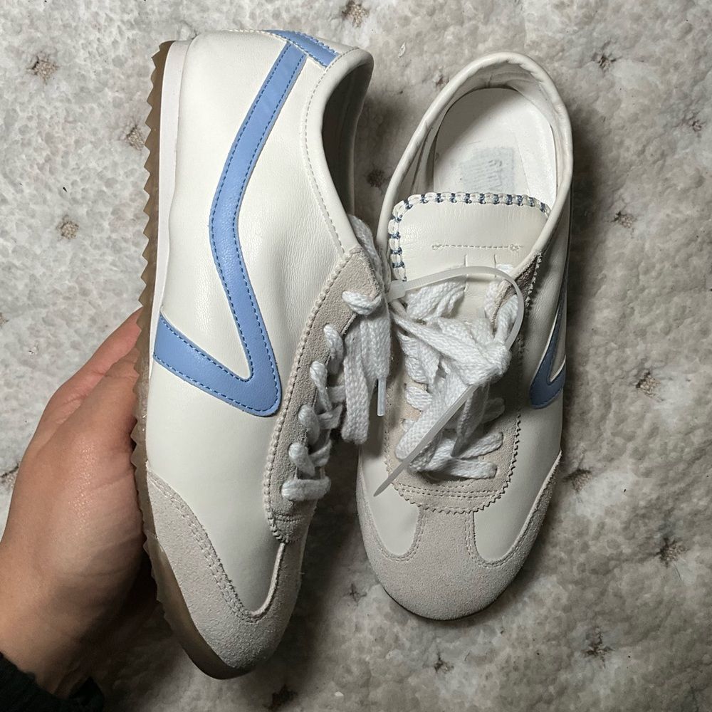 Steve Madden | Jaiden Grip Sole Sneaker